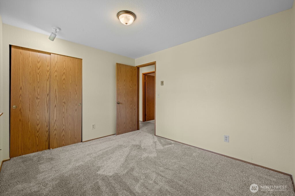 10108 3rd Place Property Photo 17