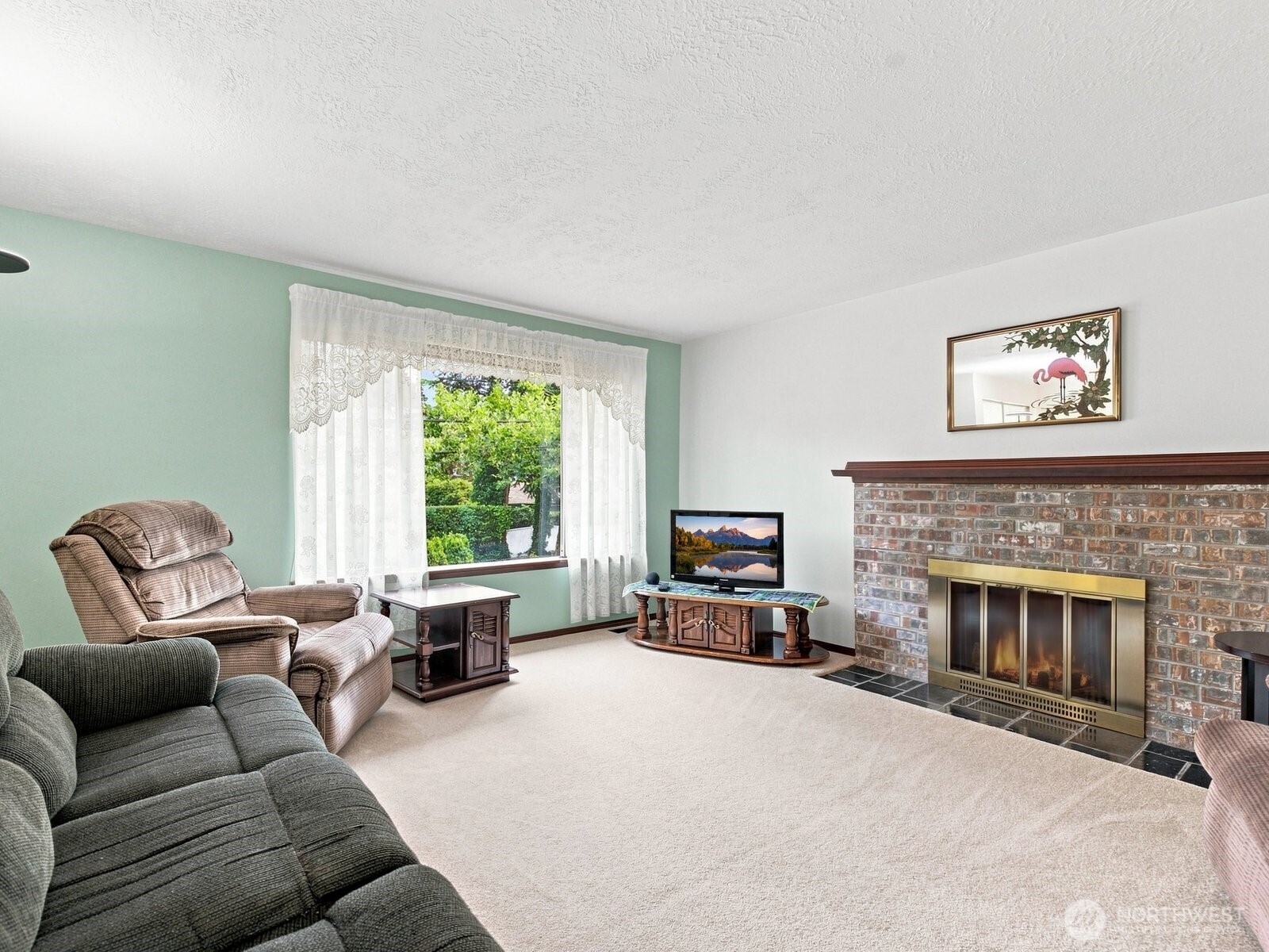 1839 N 185th Street Property Photo 2