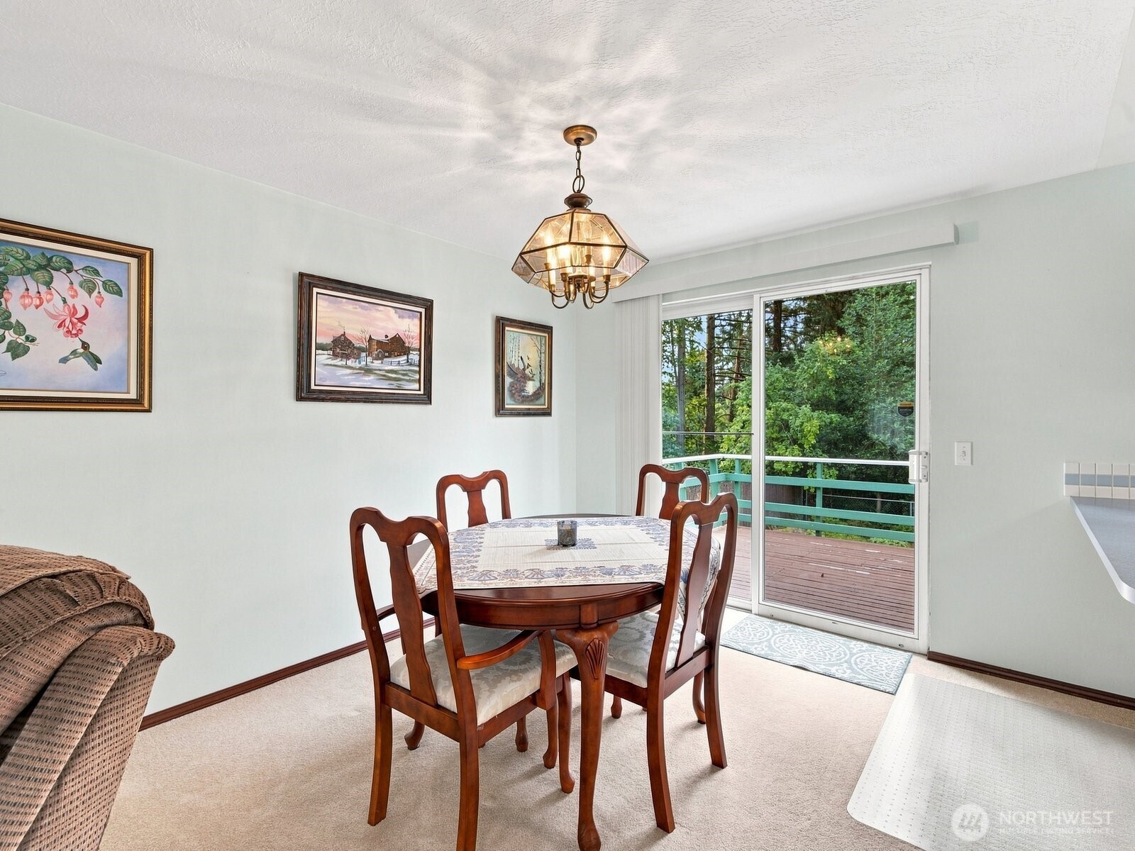 1839 N 185th Street Property Photo 3