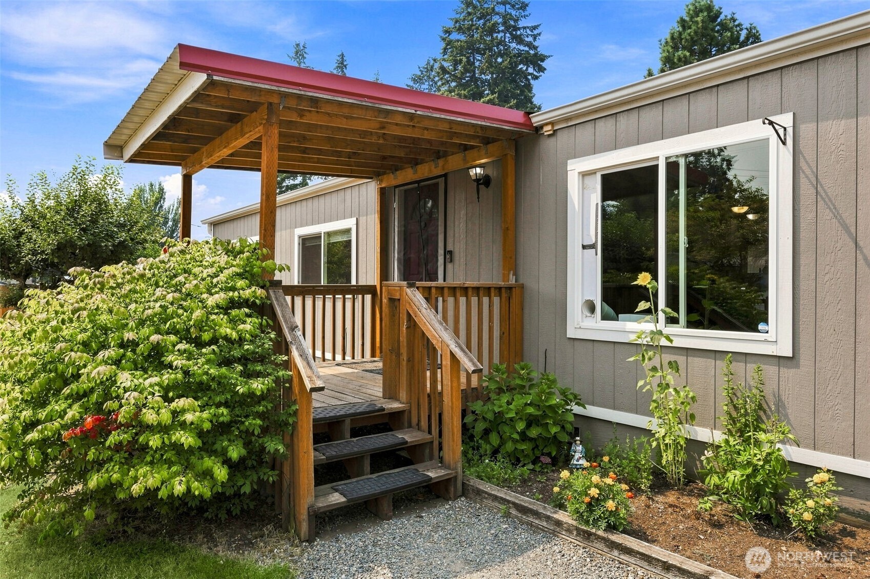 13104 Ridge Circle Property Photo 6