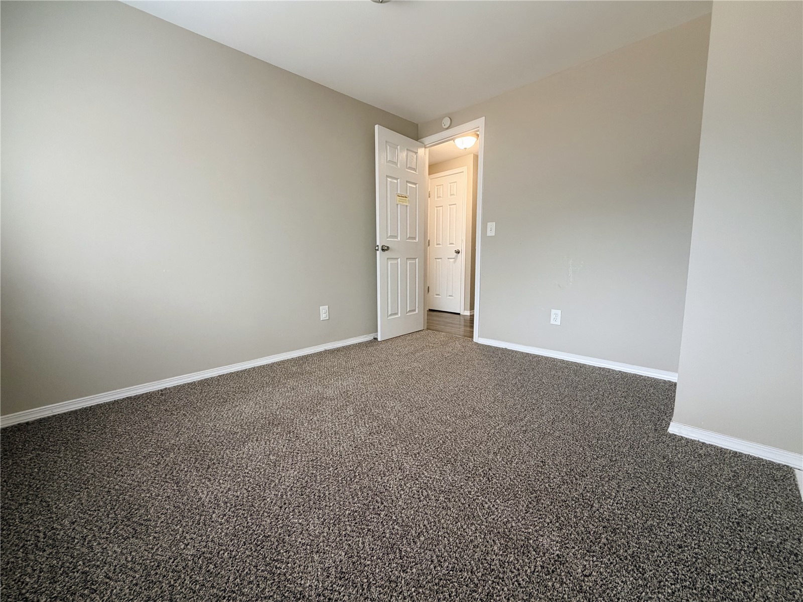 13104 Ridge Circle Property Photo 17