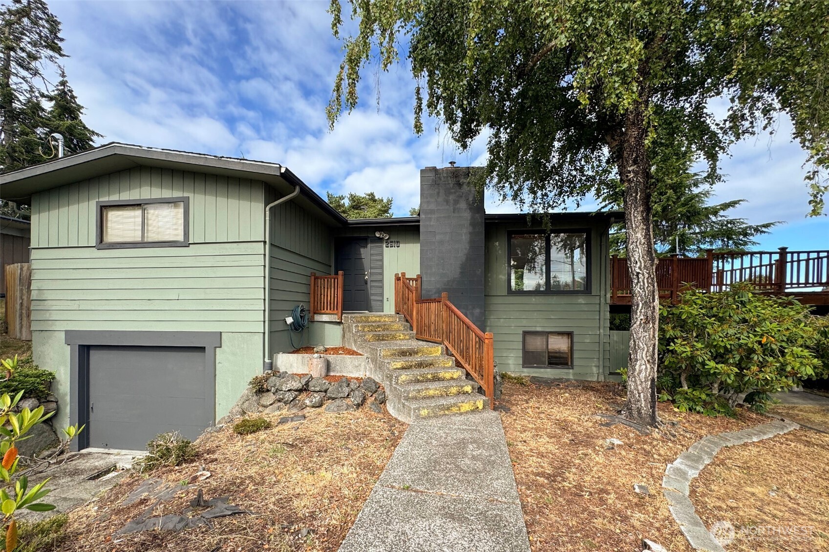 2610 S Washington Street Property Photo 1