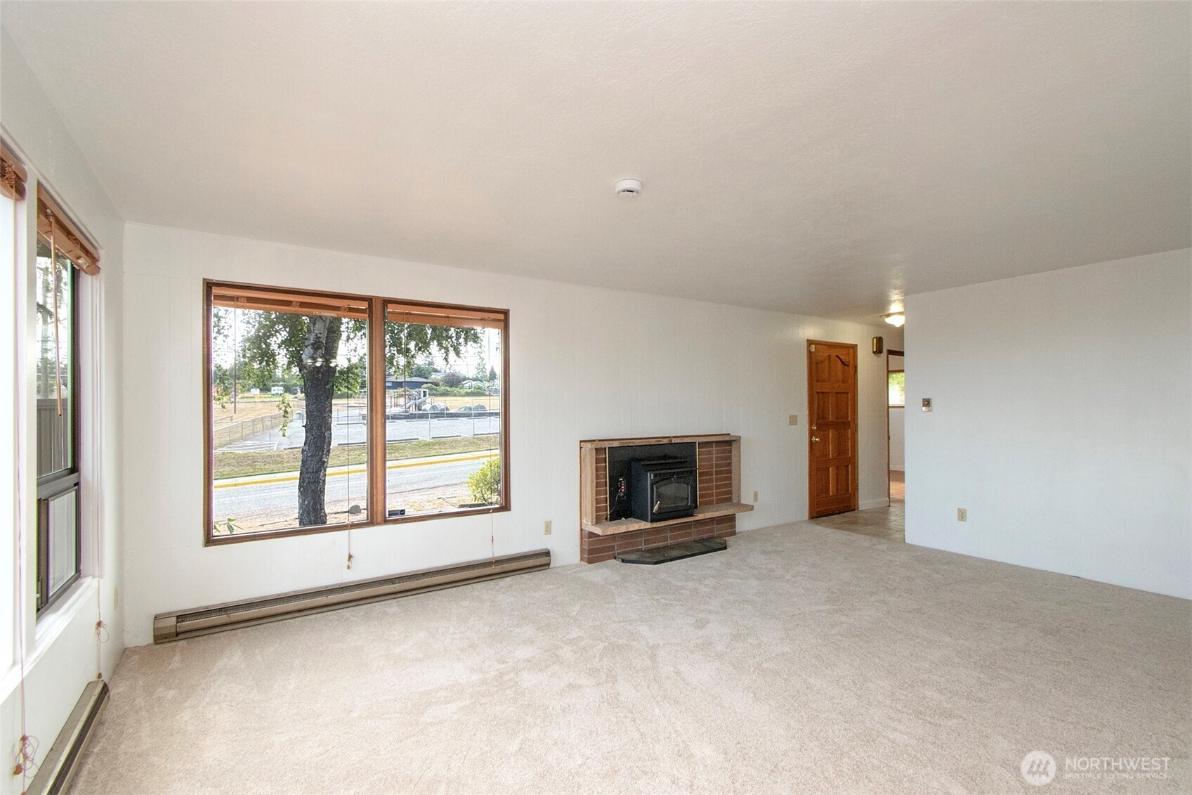 2610 S Washington Street Property Photo 5