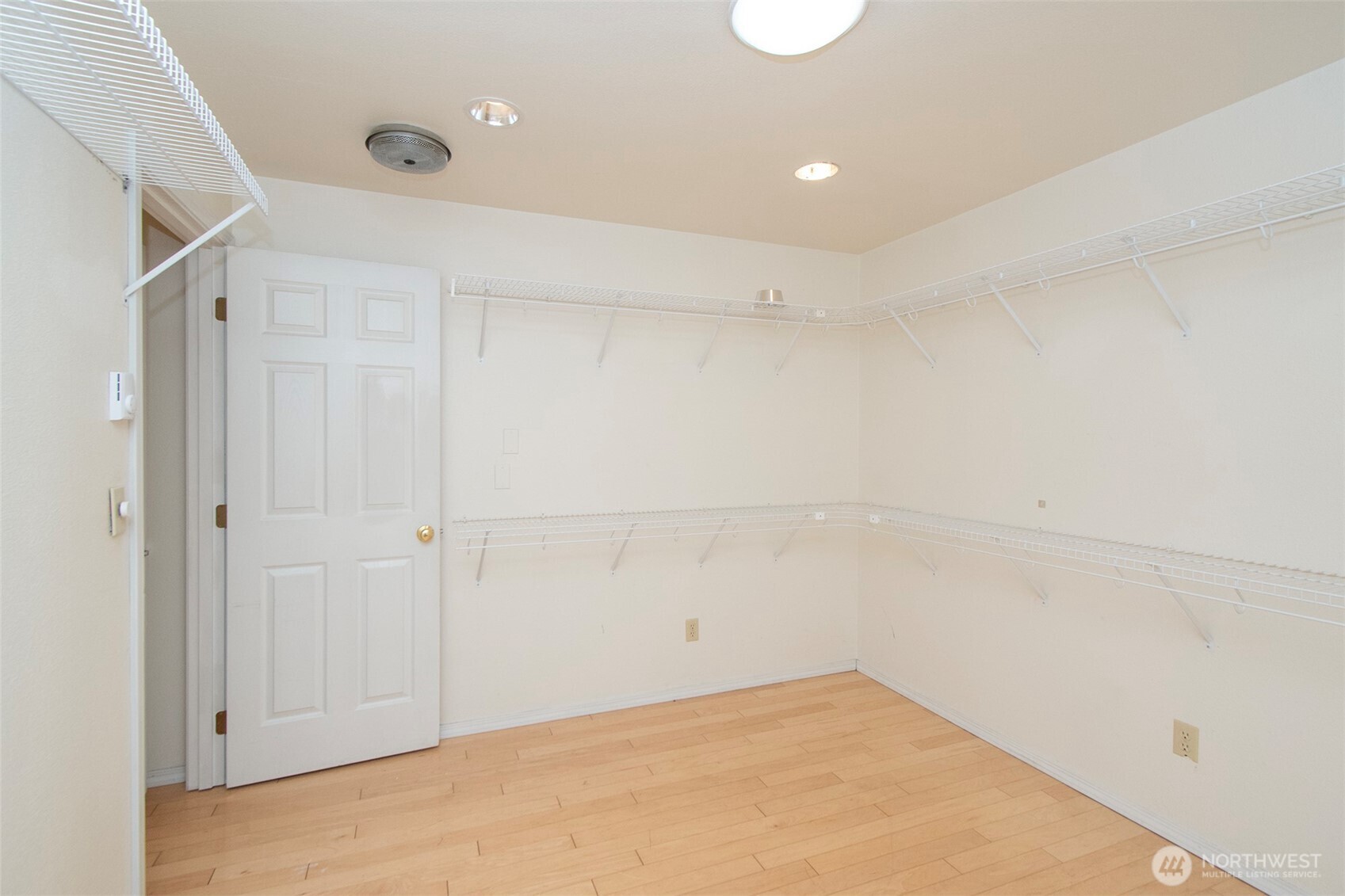2610 S Washington Street Property Photo 21