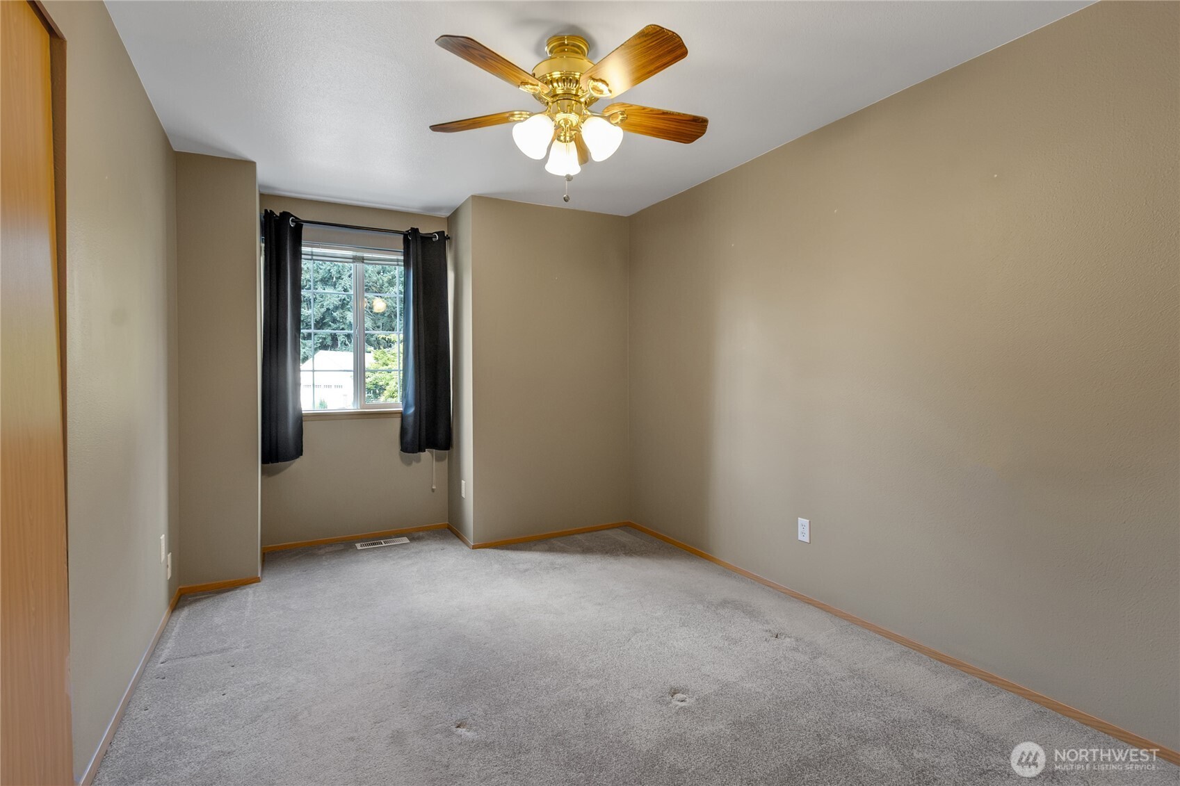 11108 202nd St Ct E Property Photo 12