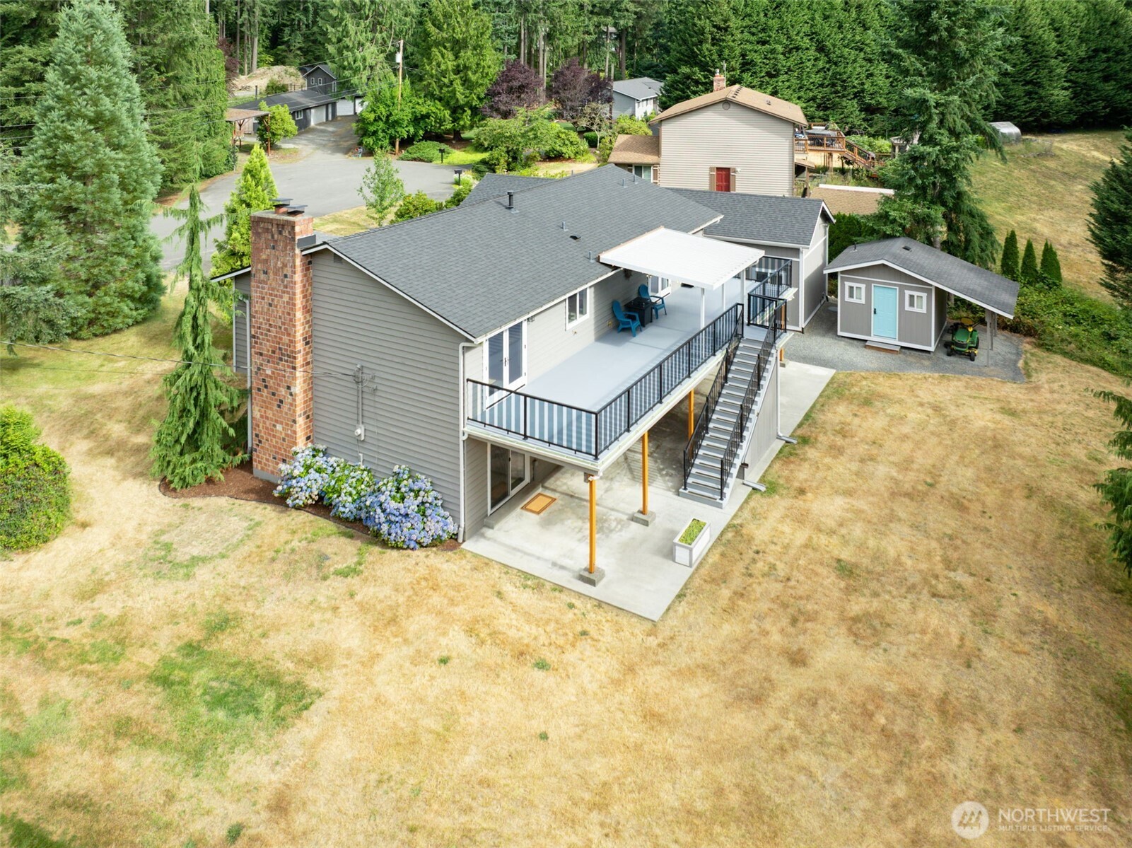 6728 187th Street Property Photo 4