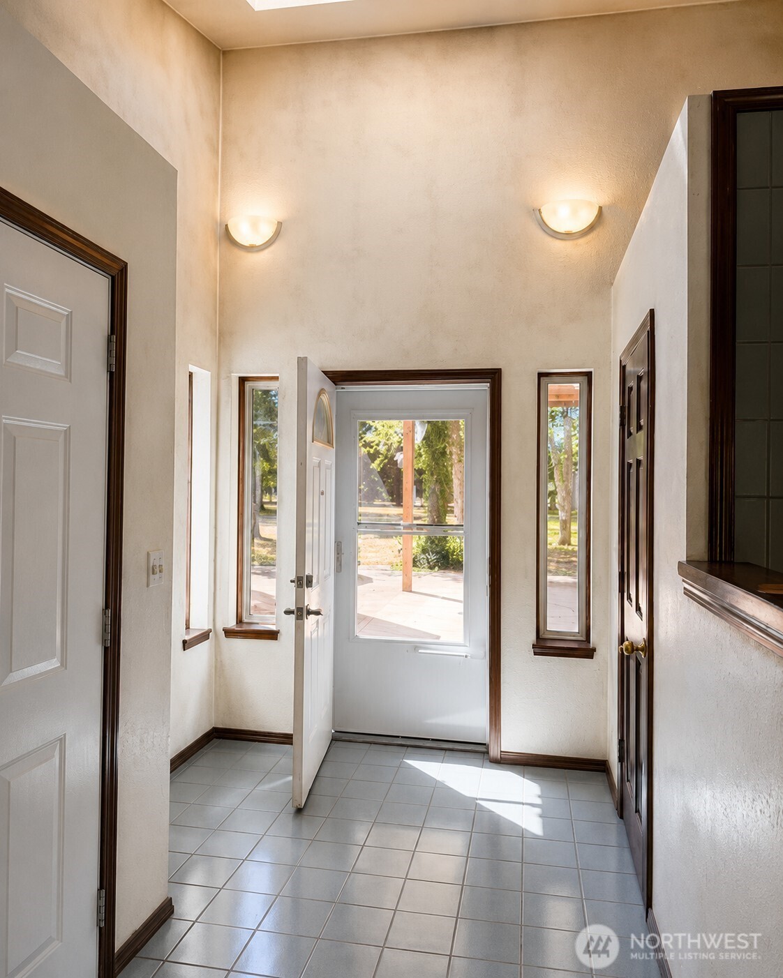 334 Harmon Road Property Photo 4
