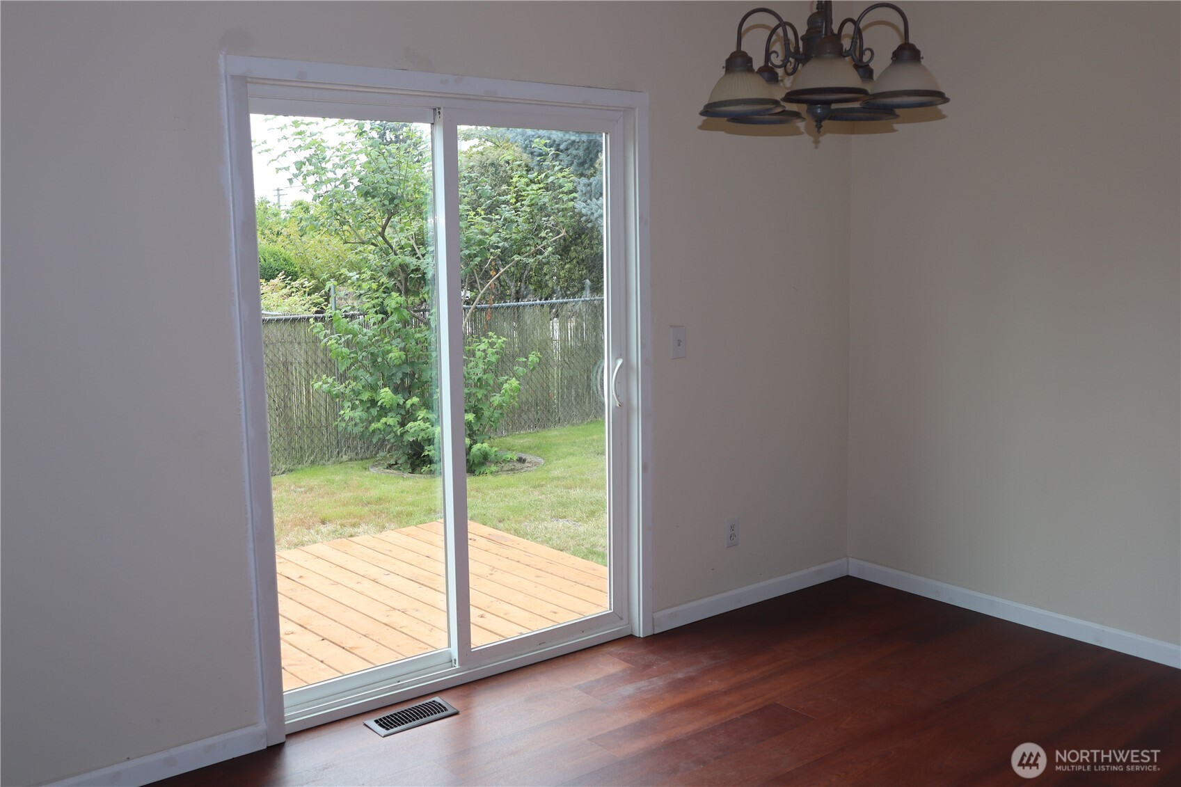 4611 S M Street Property Photo 7