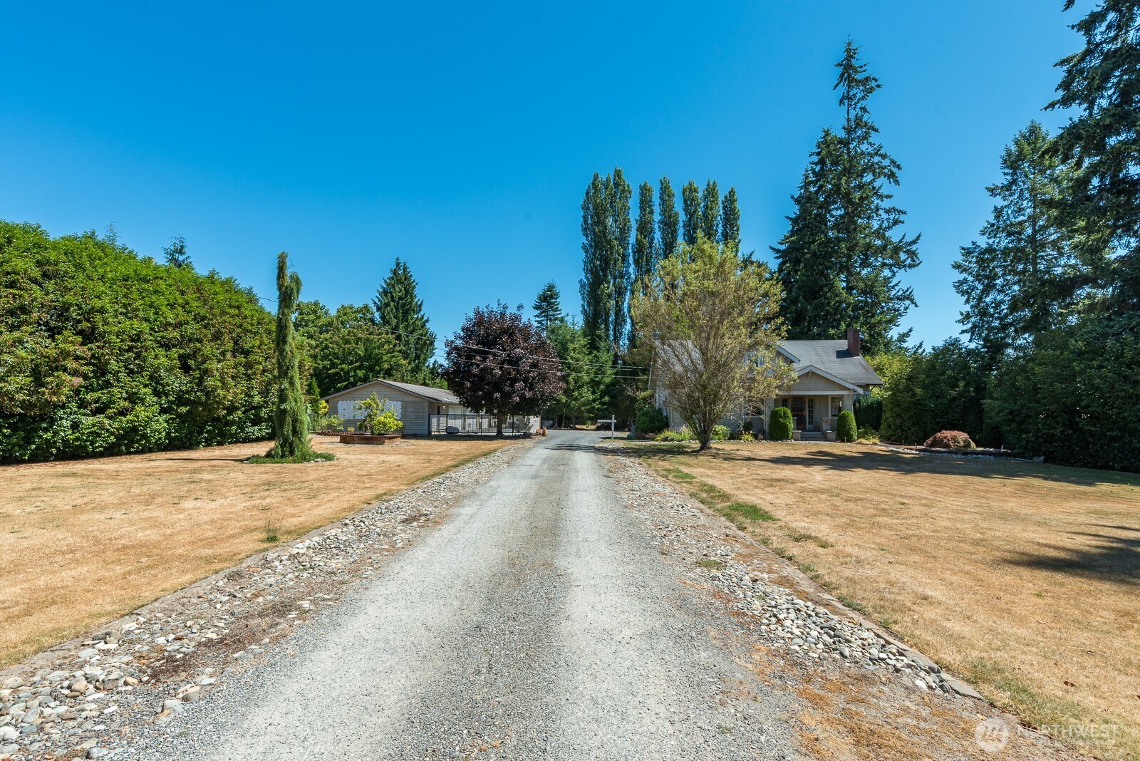 13701 51st Avenue Property Photo 2