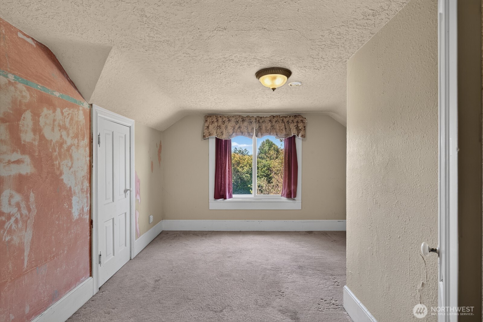 13701 51st Avenue Property Photo 22