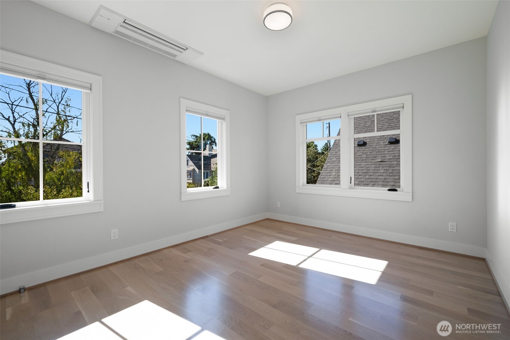 2910 9th Avenue Property Photo 27