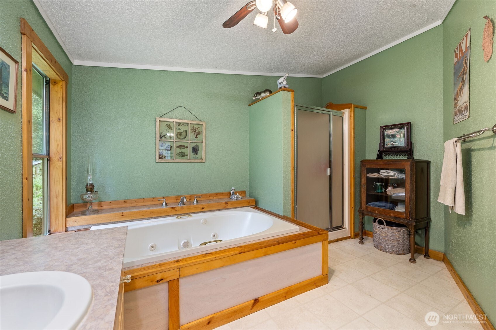 472 Iris Lane Property Photo 18