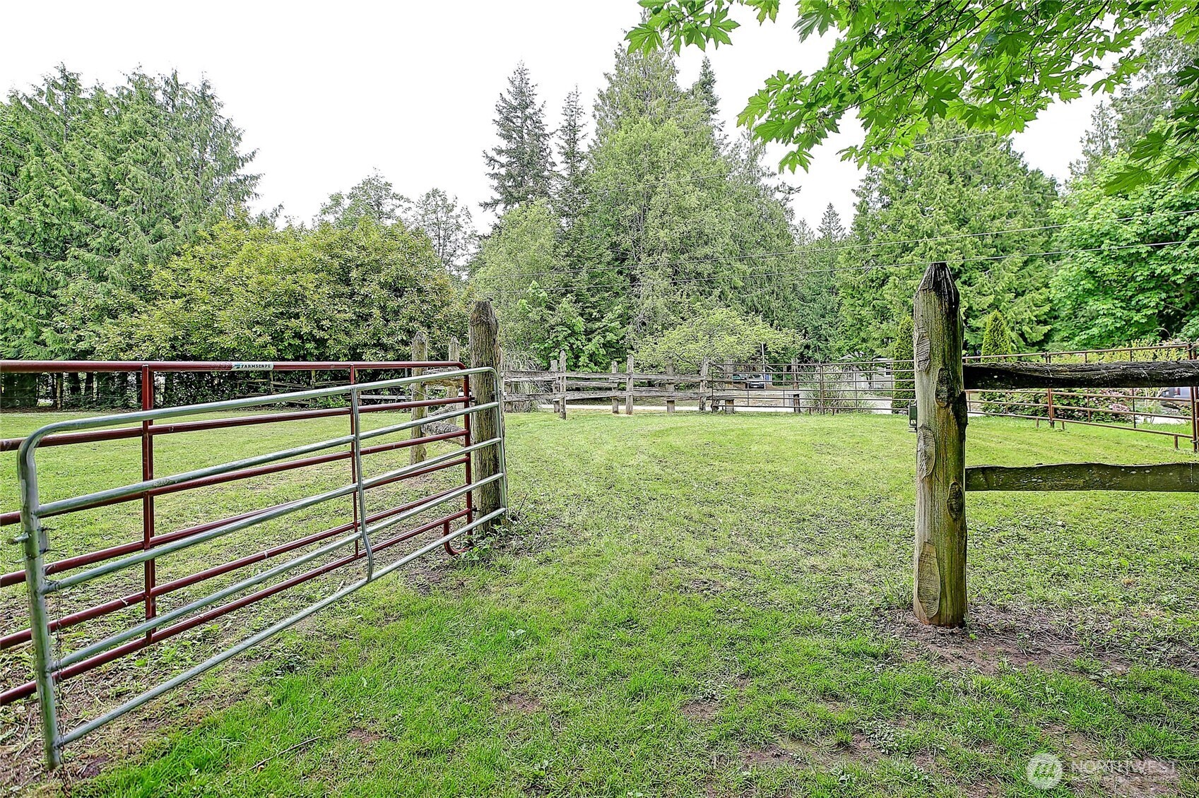 472 Iris Lane Property Photo 33
