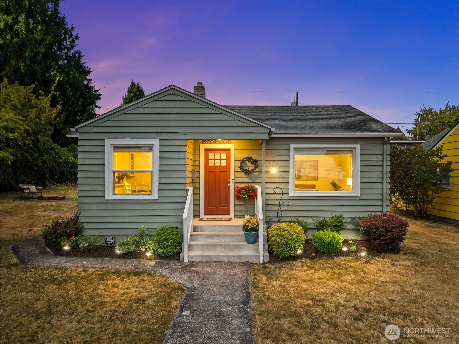 3708 Oakes Avenue Property Photo 4