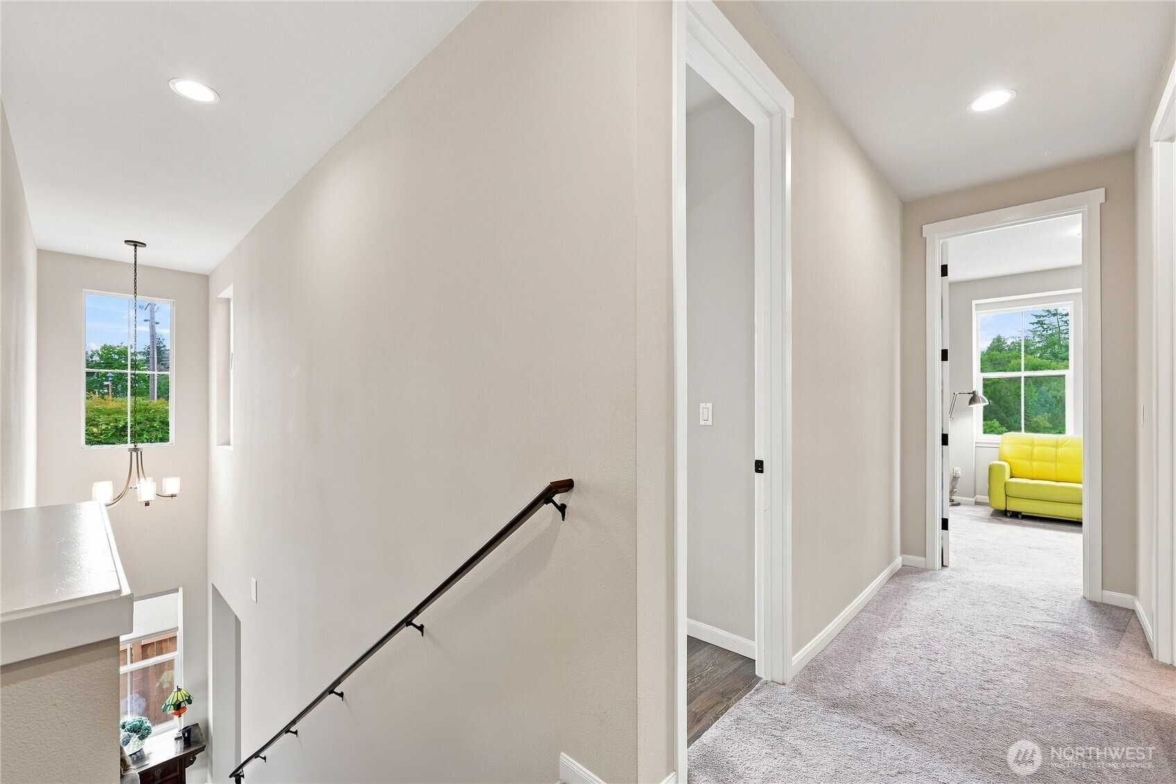 2413 Ne Redford Street Property Photo 25