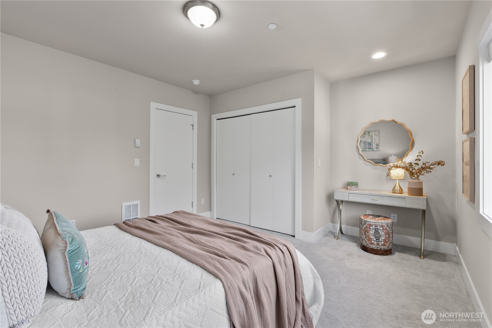 5020 148th Street E3 Property Photo 22