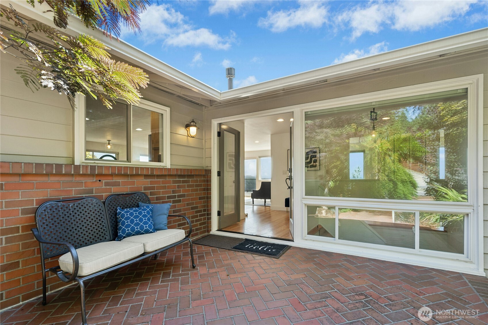 12213 206th Place Property Photo 5