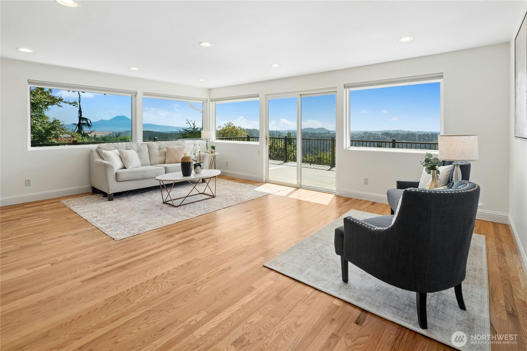 12213 206th Place Property Photo 8
