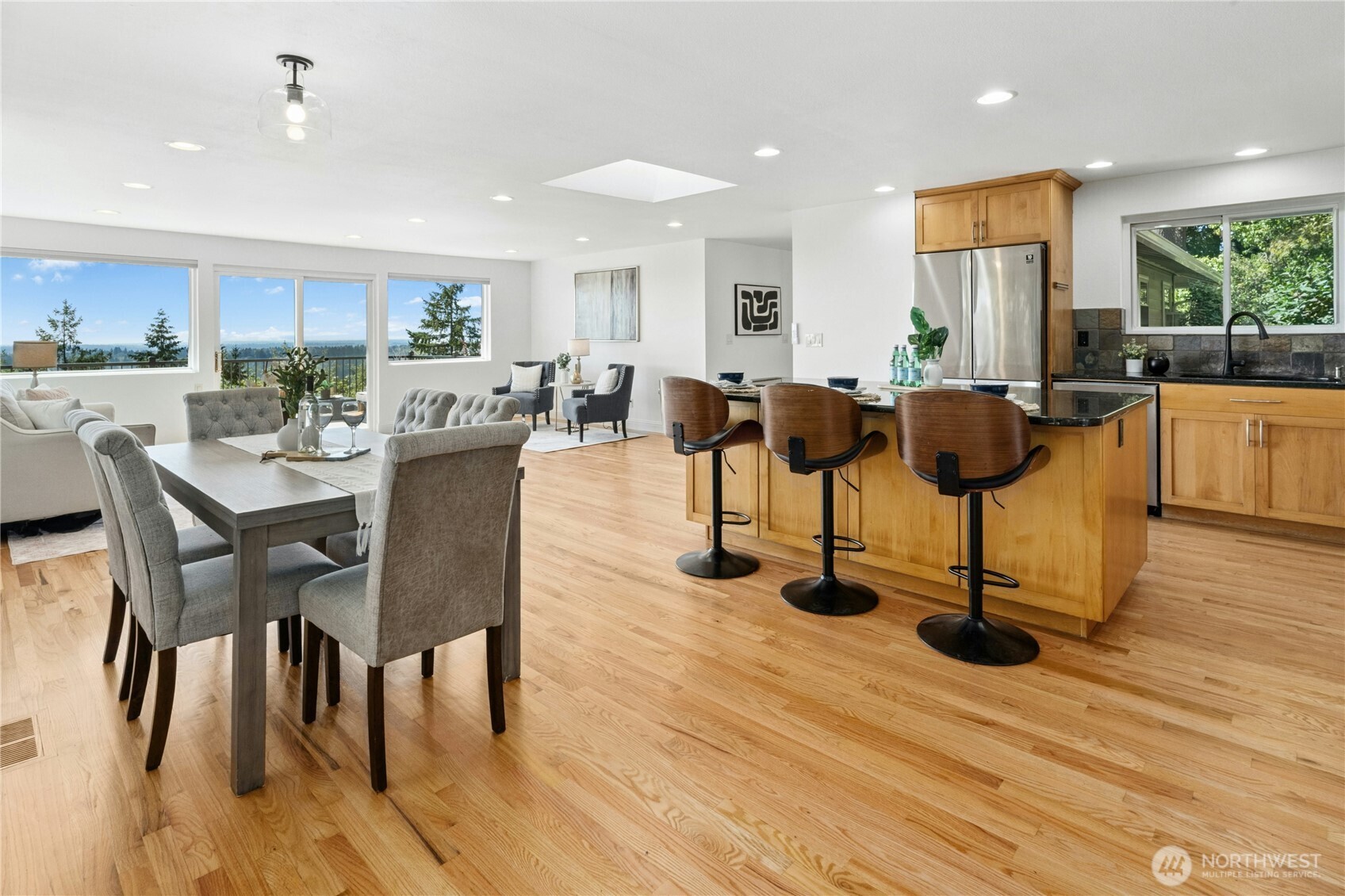 12213 206th Place Property Photo 15