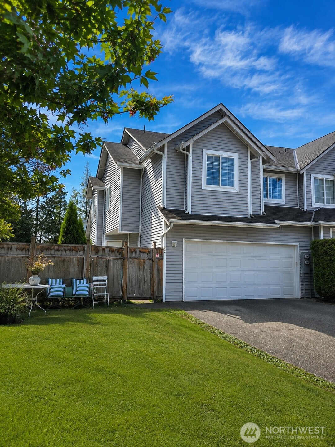 22 95th Drive Property Photo 1