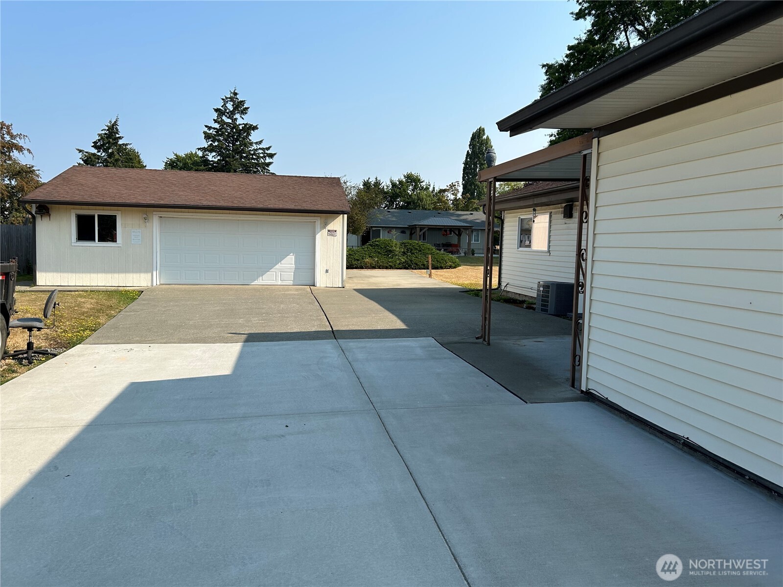 603 Gove Property Photo 3