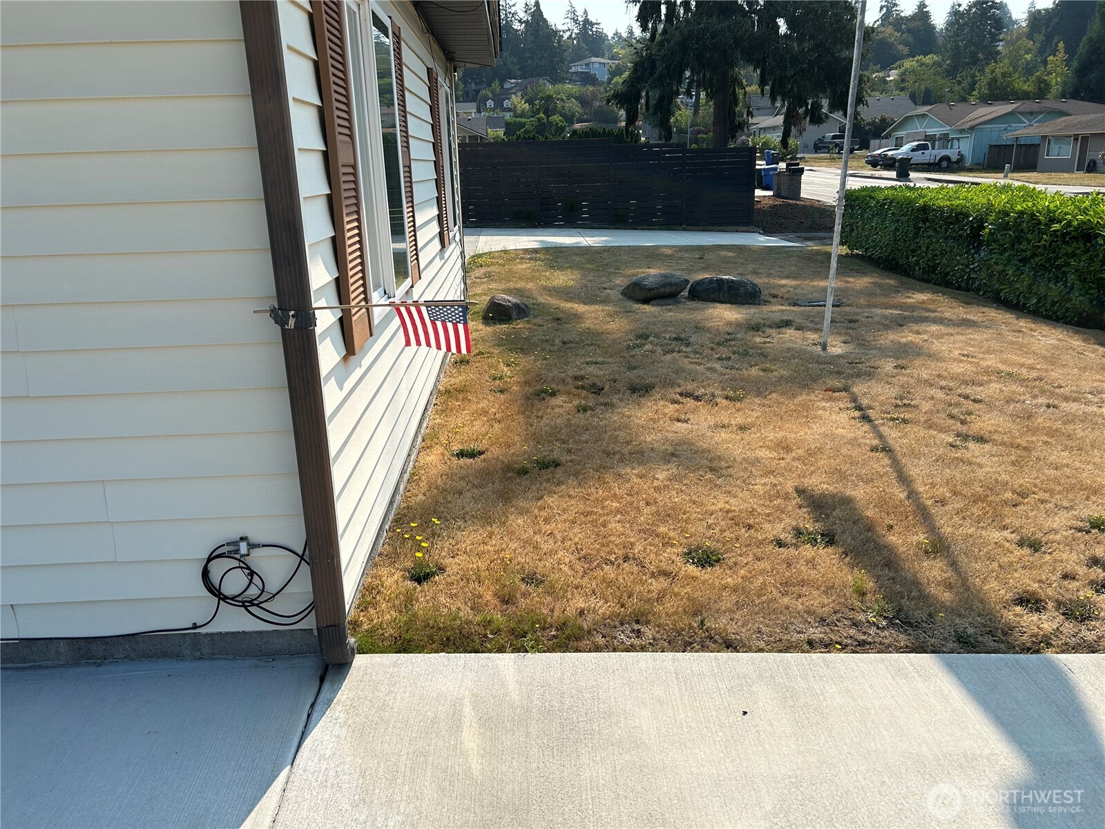 603 Gove Property Photo 4