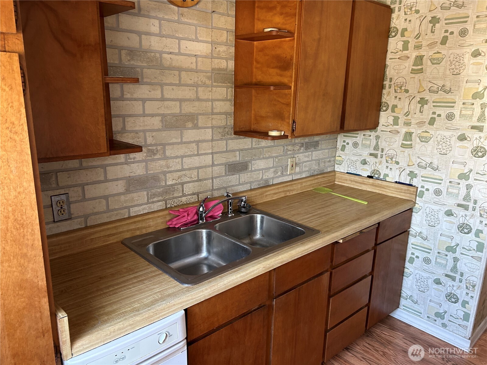 603 Gove Property Photo 12