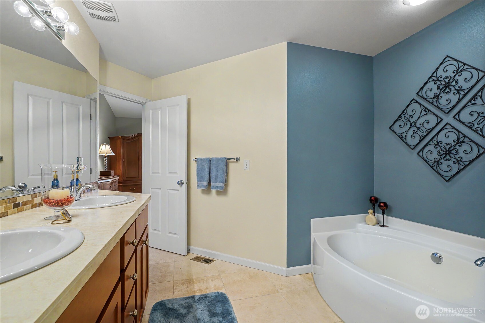 7119 James Place Property Photo 12