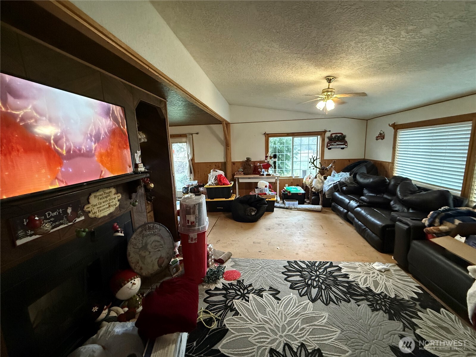 237 Collins Road Property Photo 9