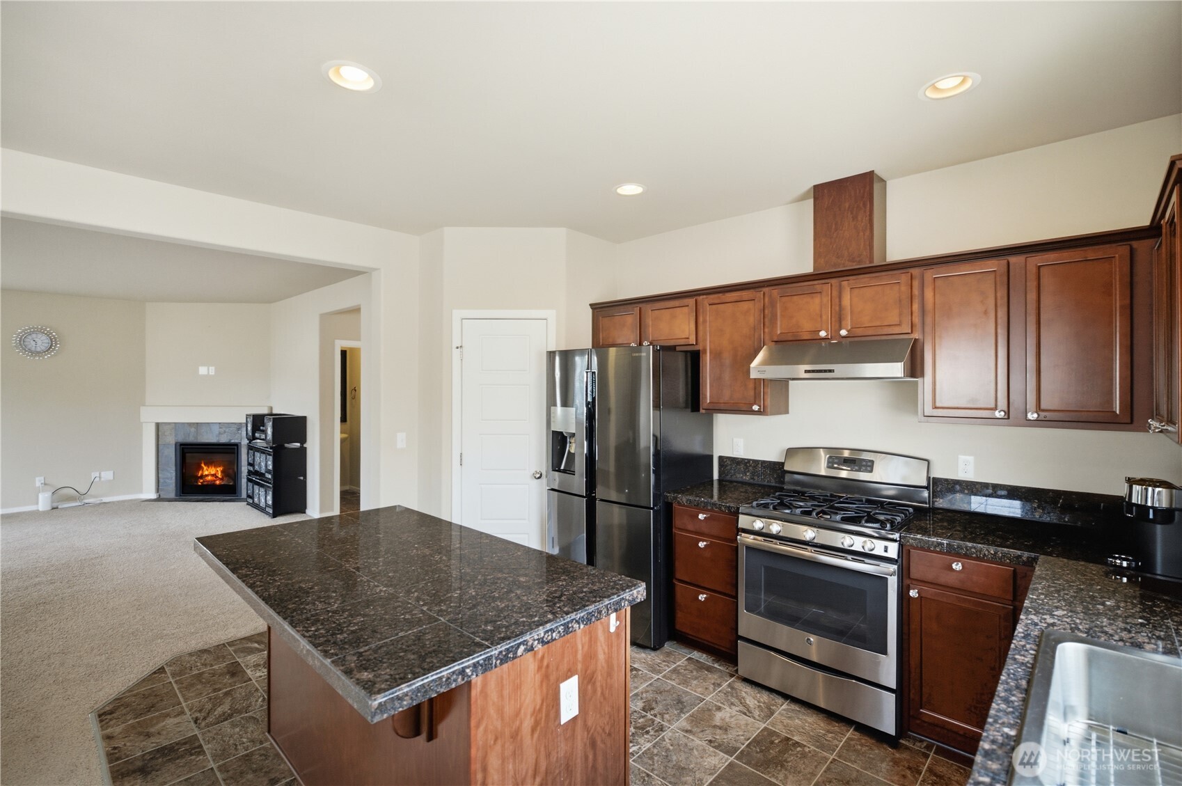 9323 S Ainsworth Avenue Property Photo 10