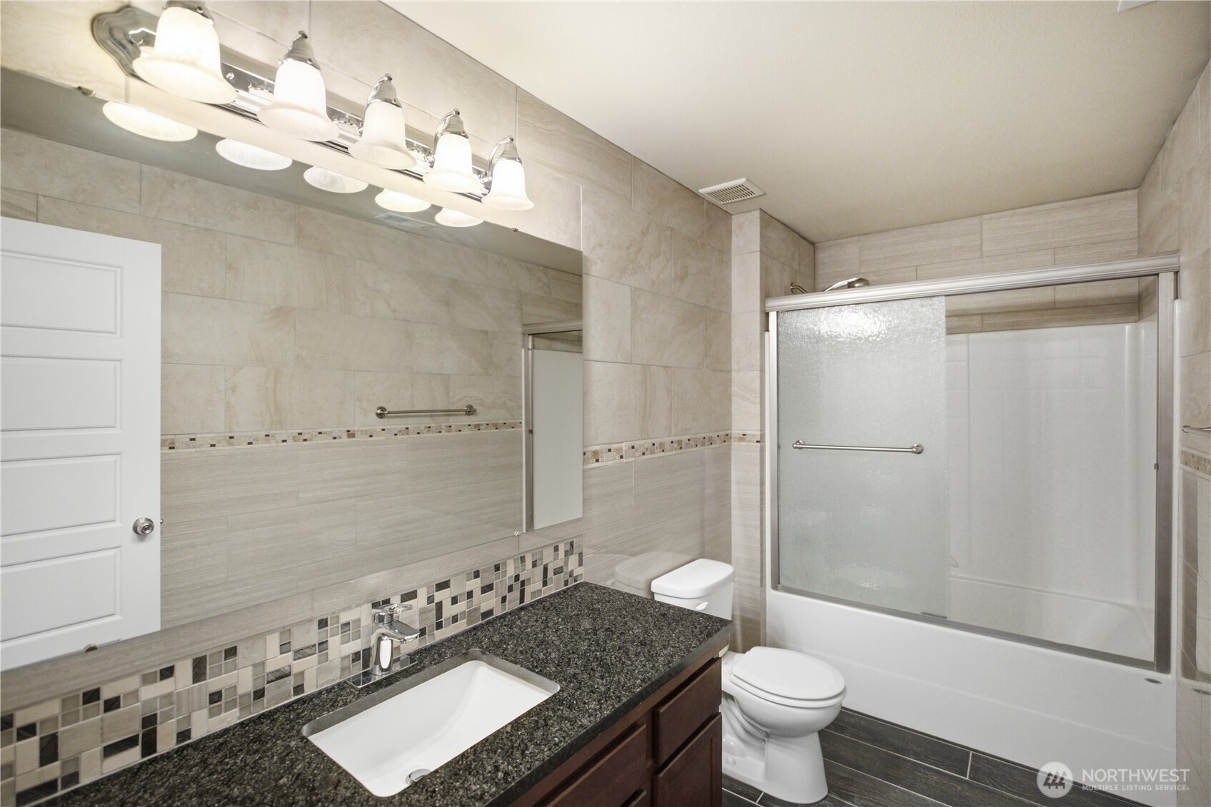 9323 S Ainsworth Avenue Property Photo 16