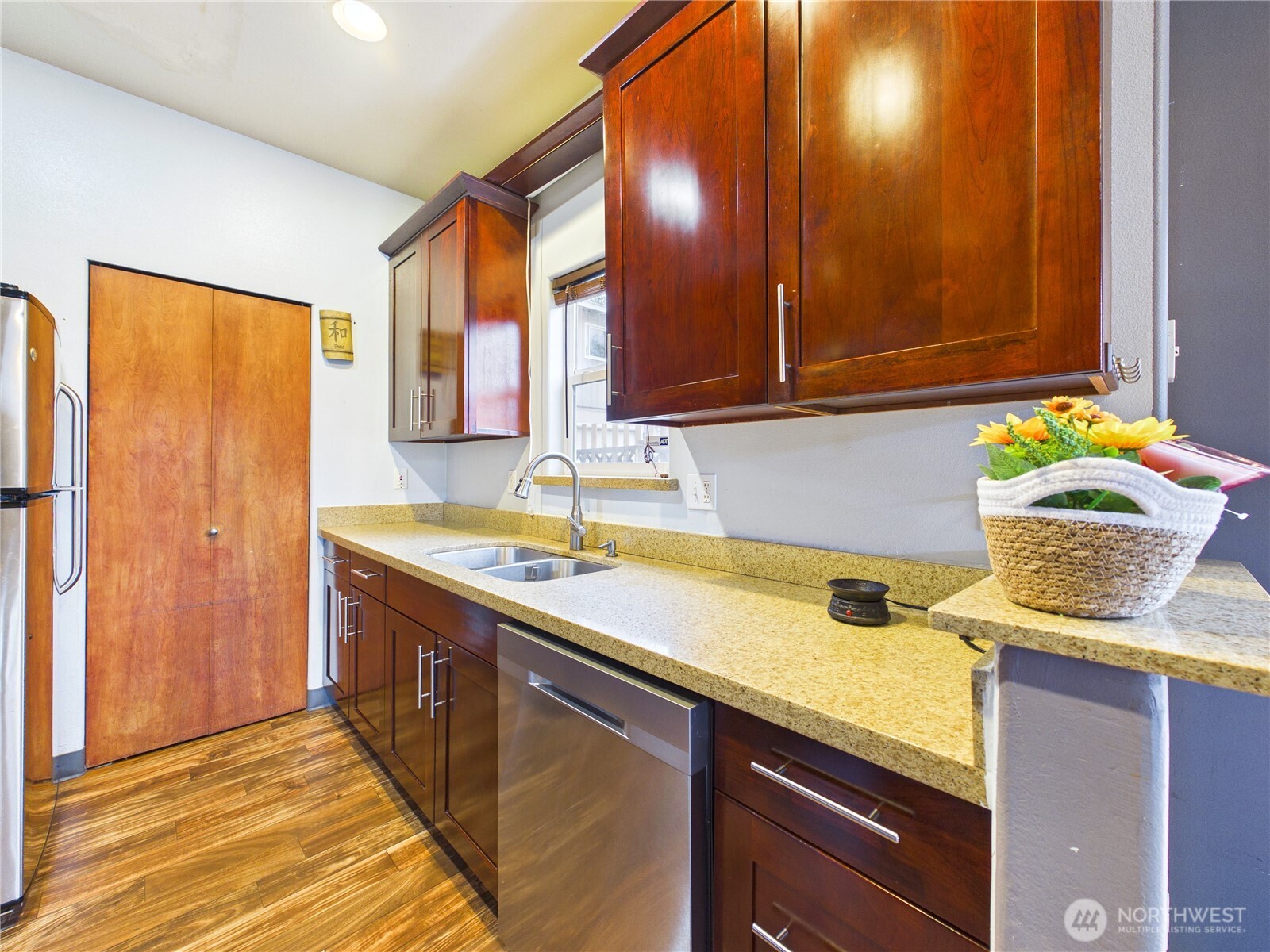 1108 S 207th Street Property Photo 11