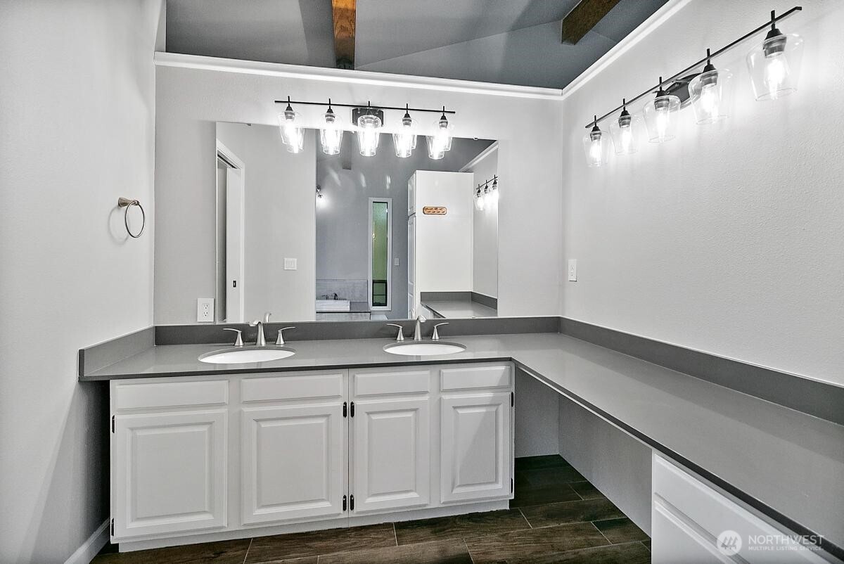 19114 49th Place Property Photo 13