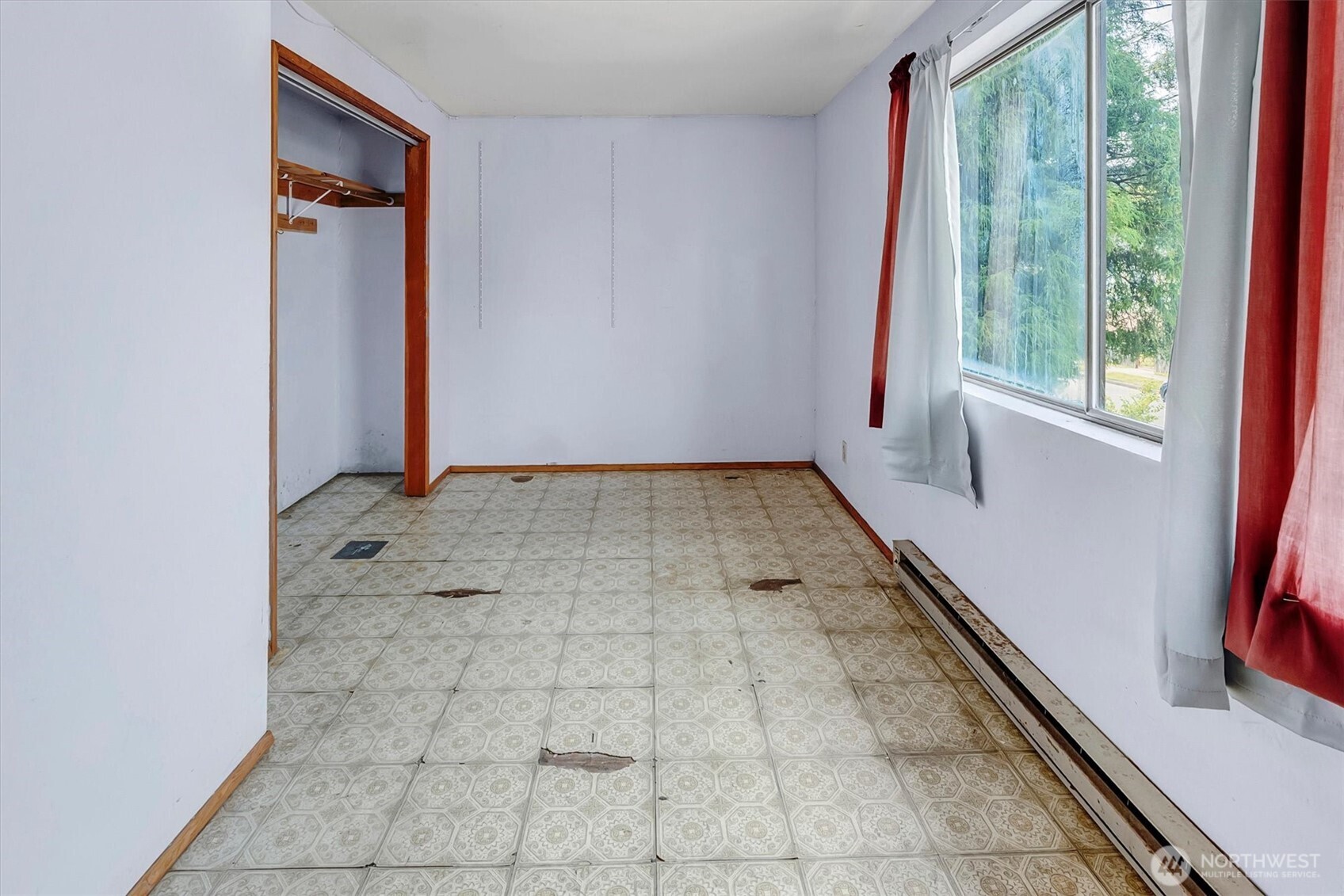 8090 Silva Ave Se Property Photo 19
