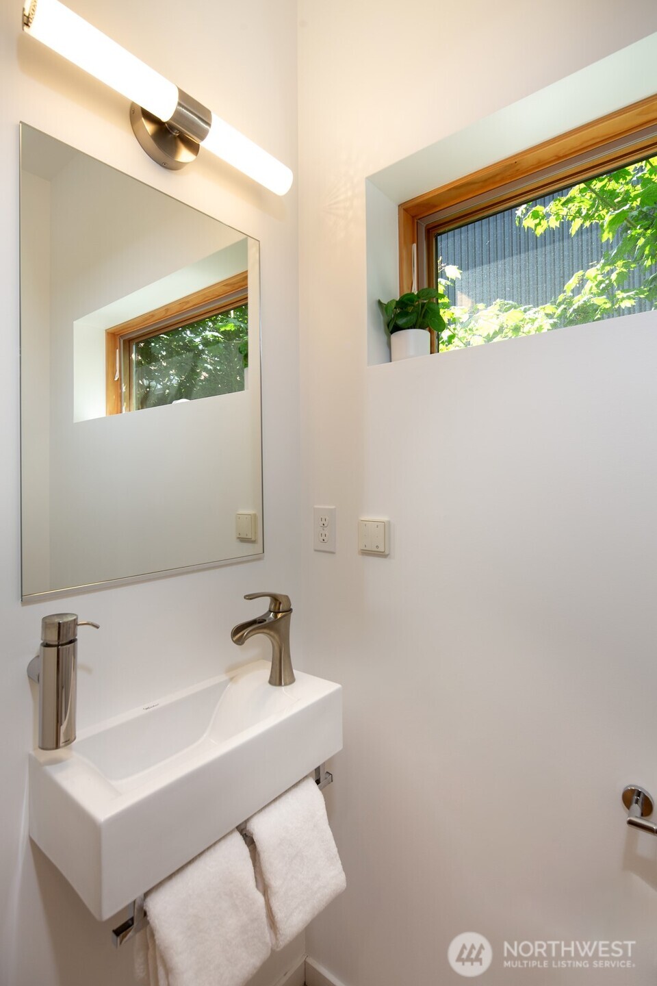 449 Sprout Path Property Photo 10