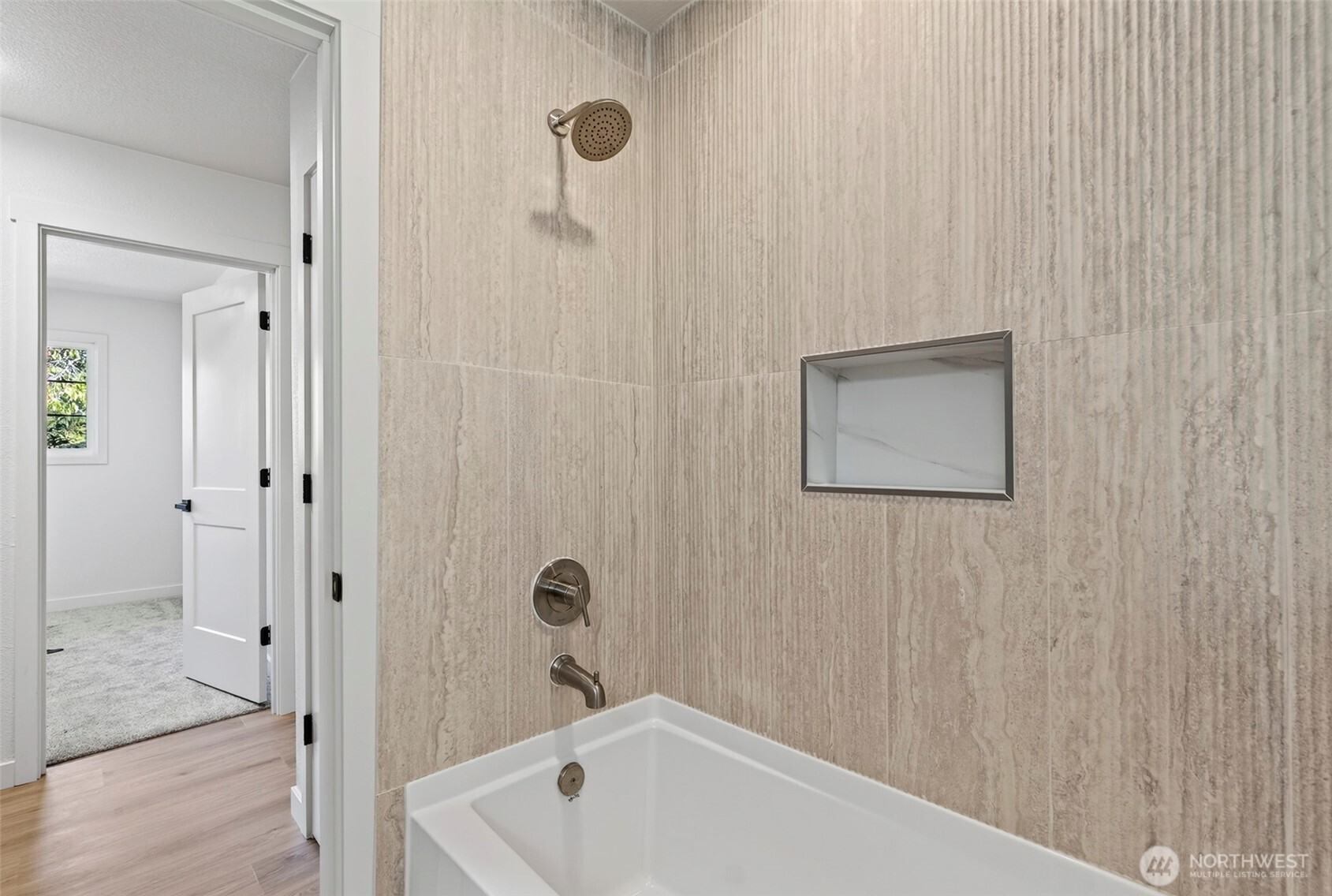 2839 Parkview Drive Property Photo 11