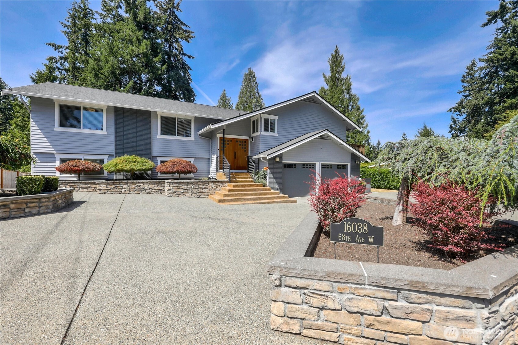 16038 68th Avenue Property Photo 3