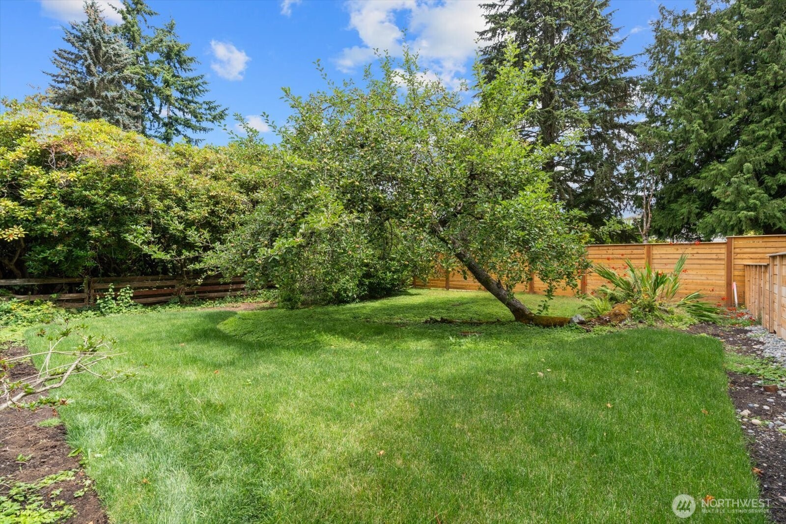 10328 Ashworth Avenue Property Photo 13