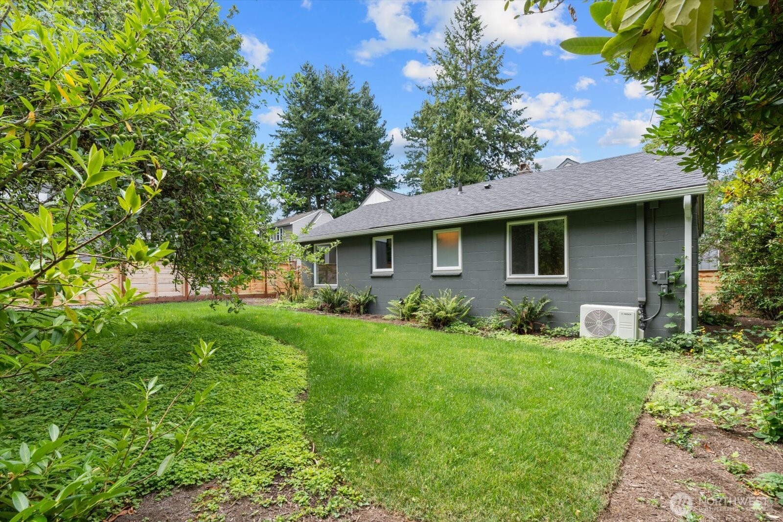 10328 Ashworth Avenue Property Photo 15