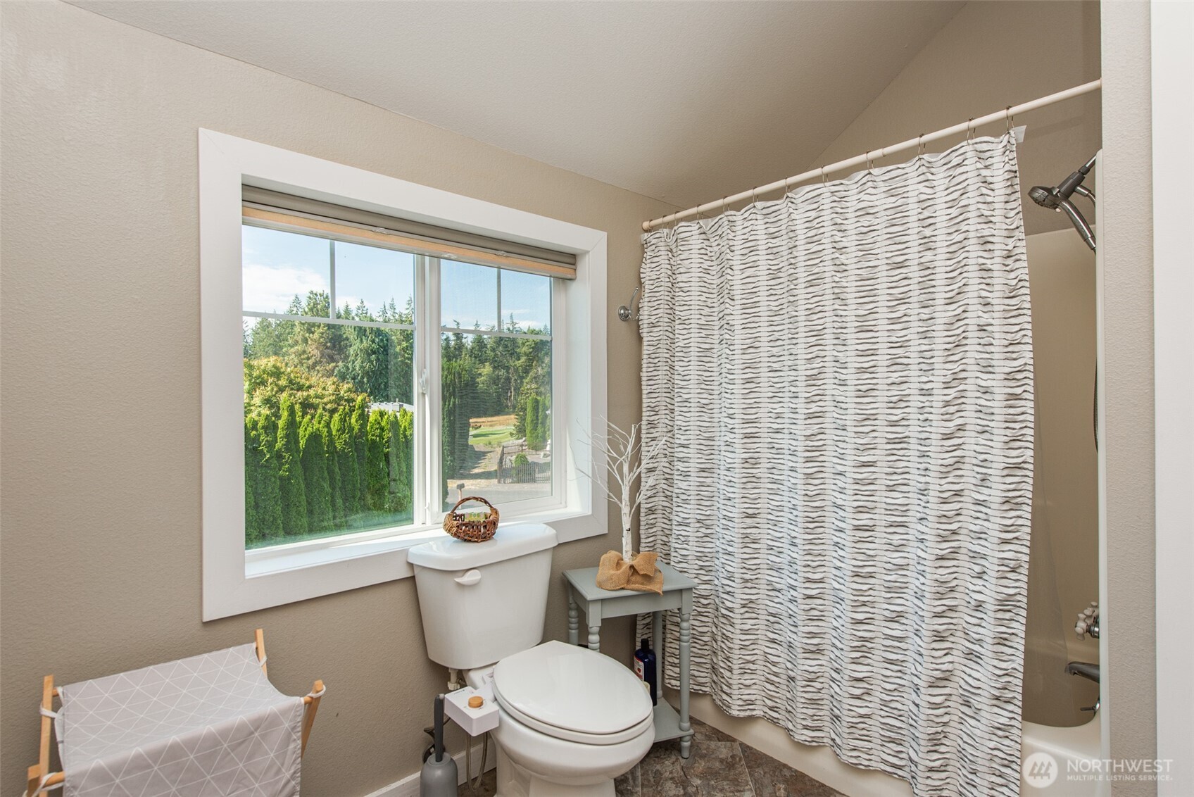 90 Meadowlark Lane Property Photo 28