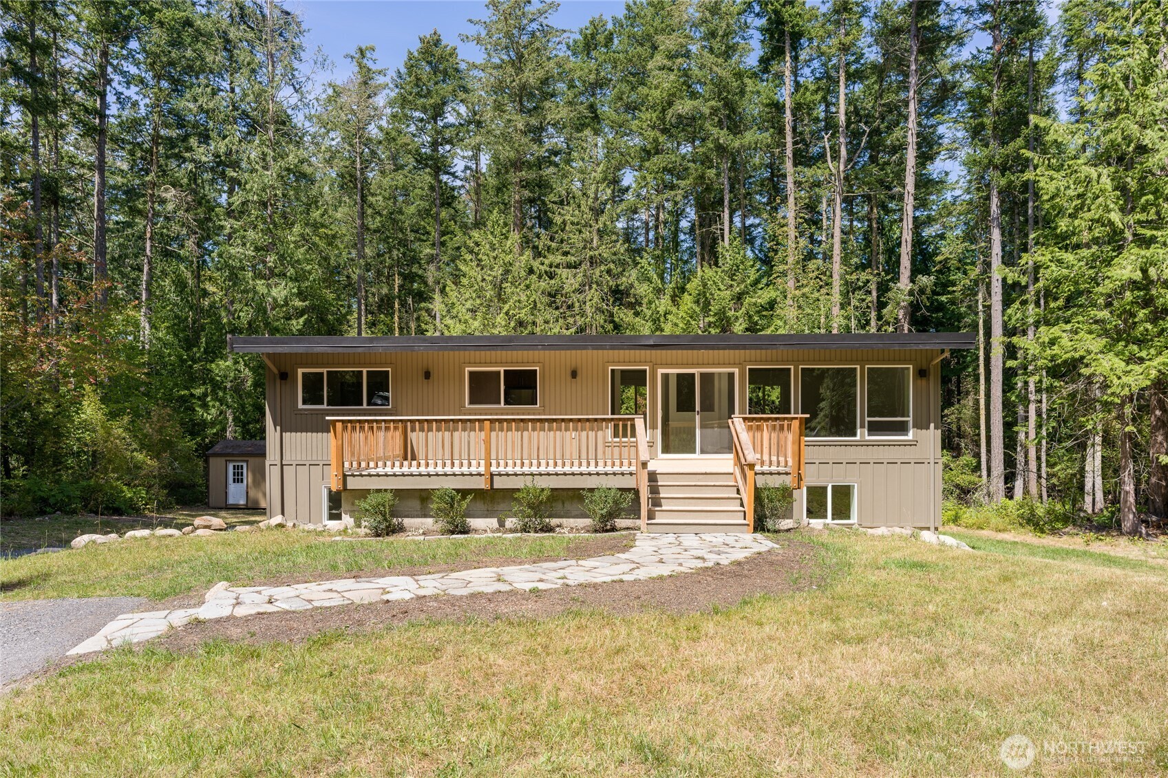 610 Pavey Boulevard Property Photo 9