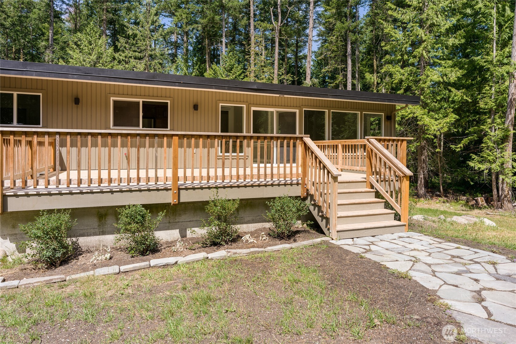 610 Pavey Boulevard Property Photo 10