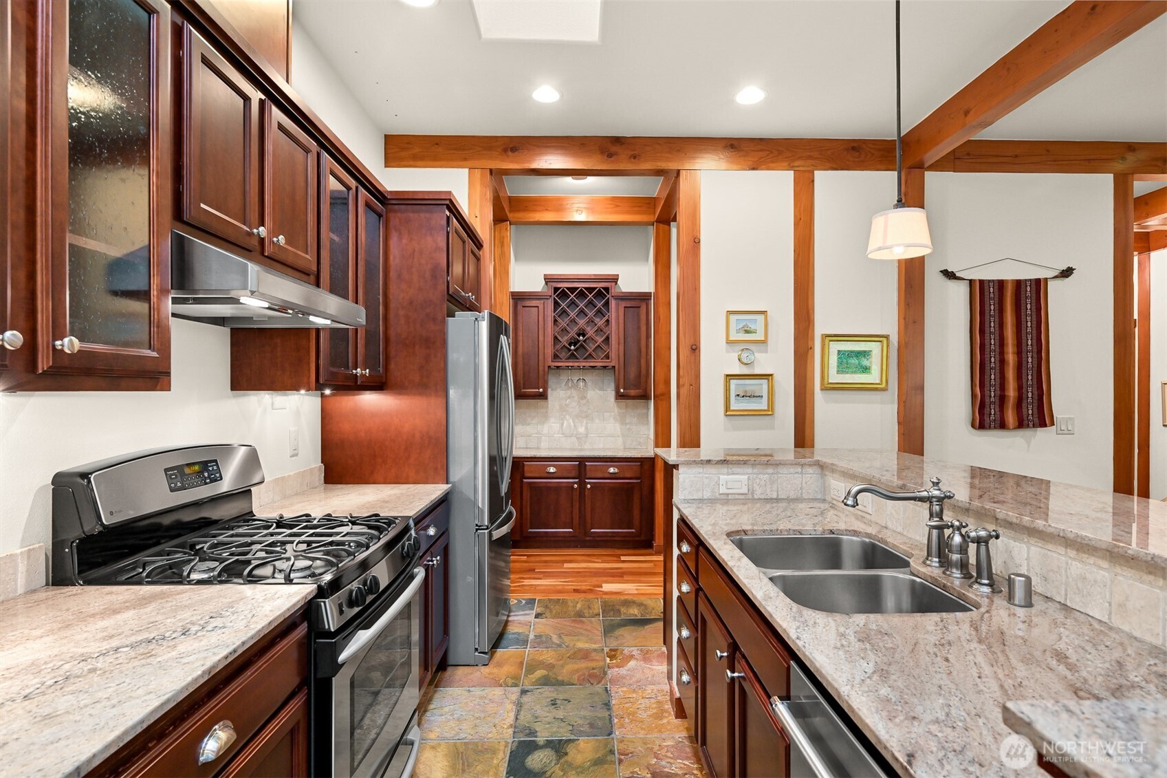 1910 40th Street Property Photo 17