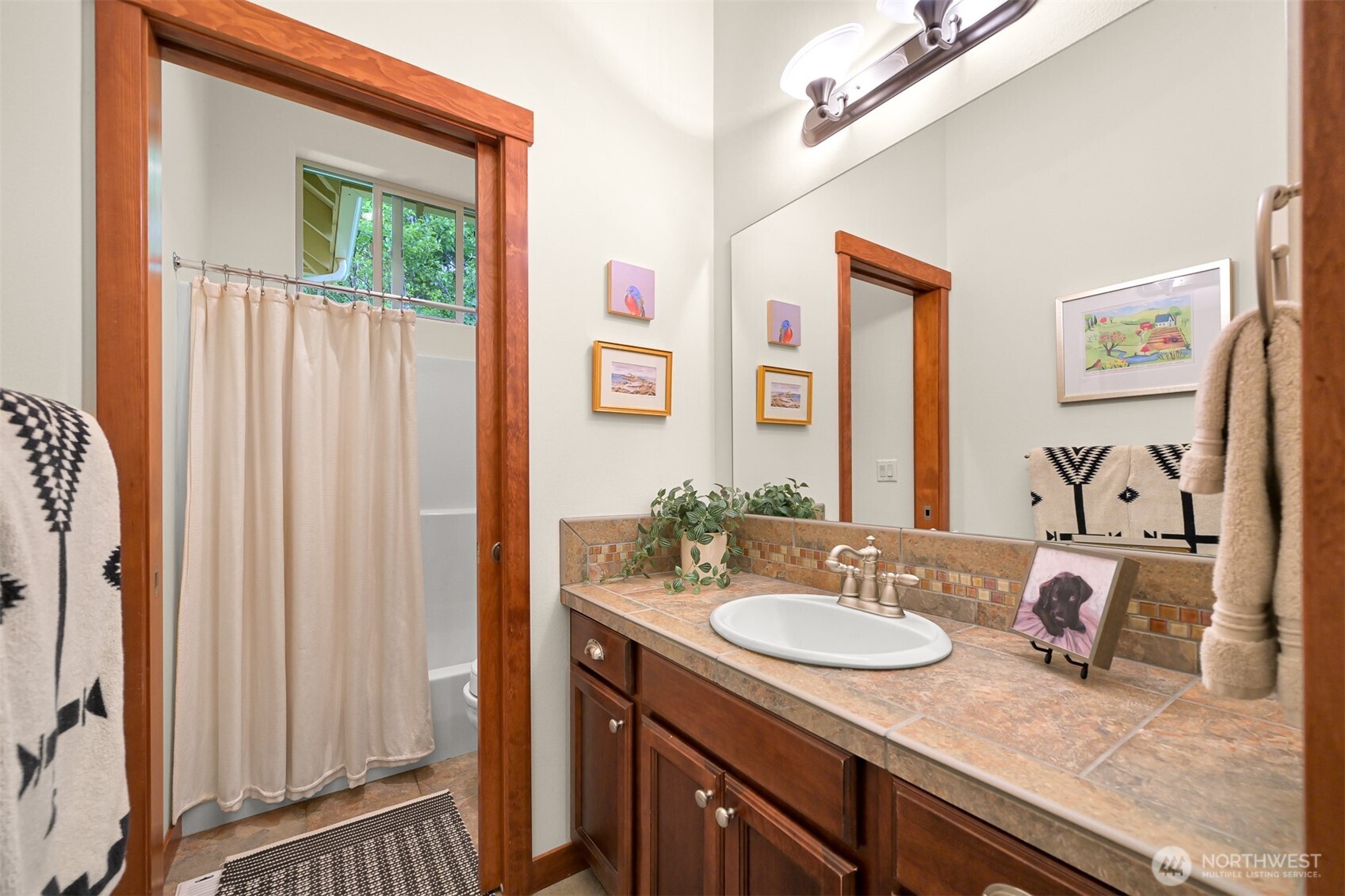 1910 40th Street Property Photo 28