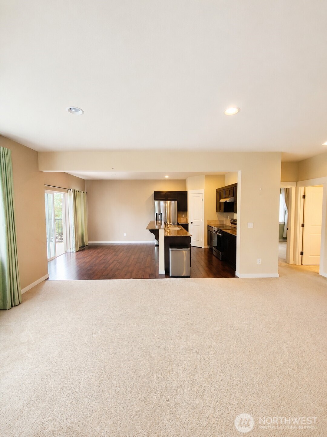 27010 223rd Lane Property Photo 4