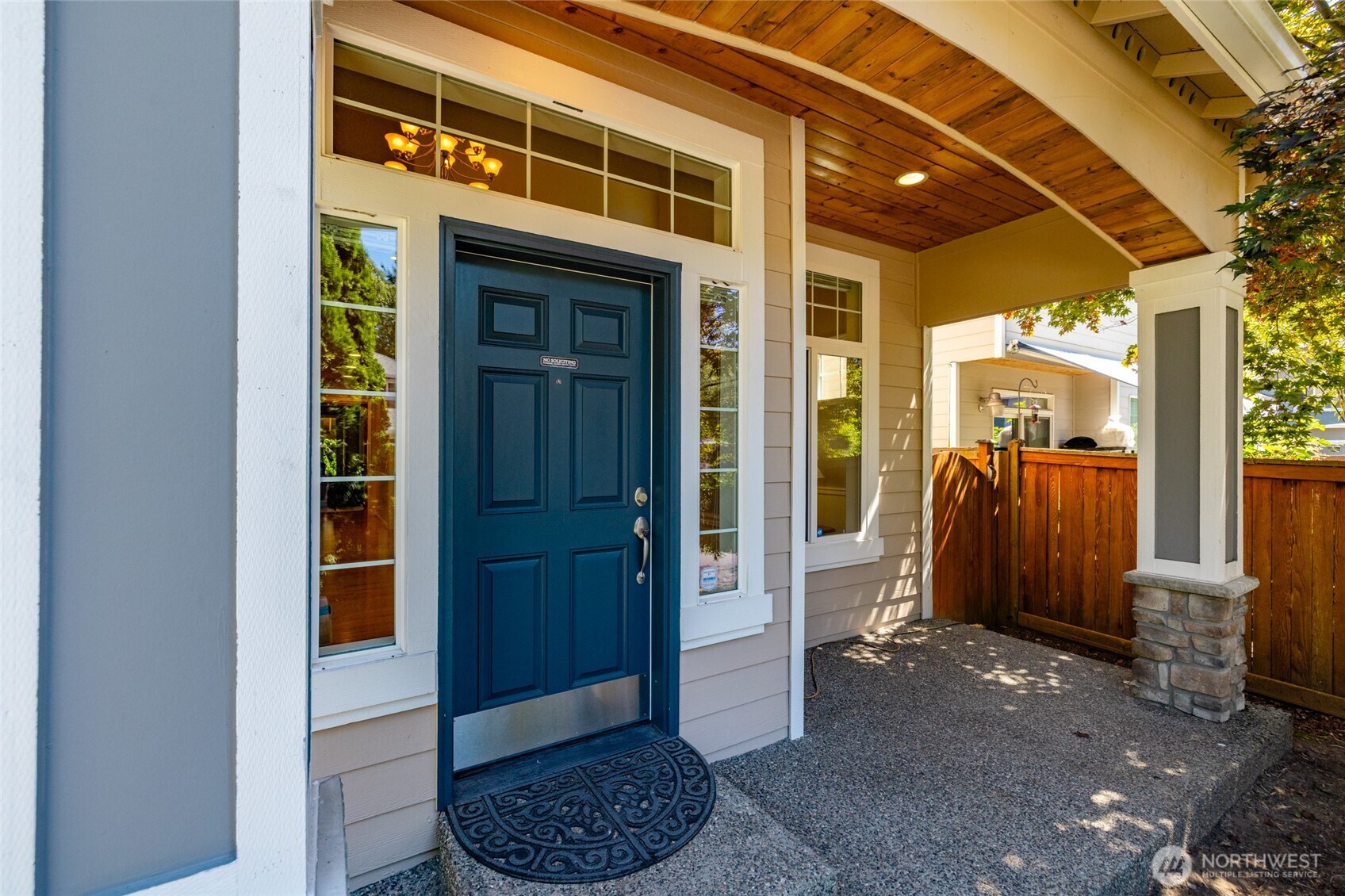 2115 143 Place Property Photo 4