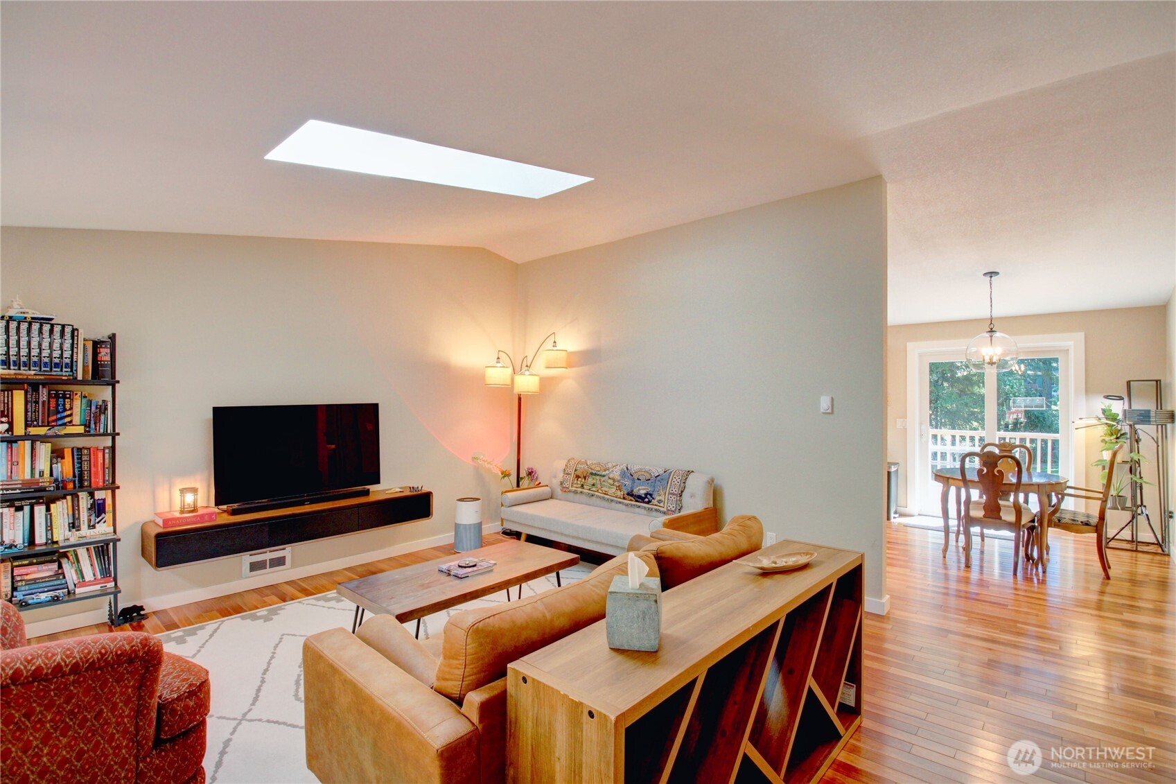 4528 N Alamo Way Property Photo 4