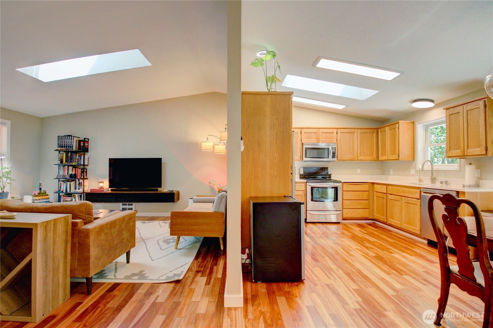 4528 N Alamo Way Property Photo 9