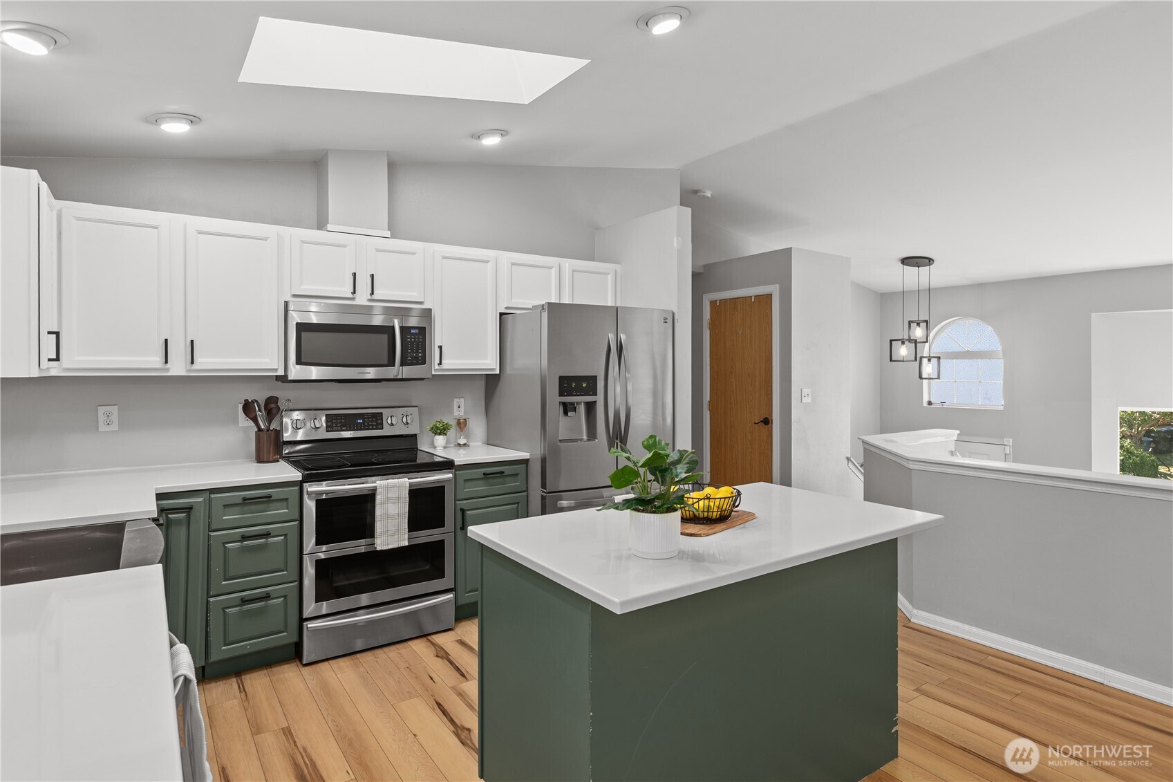 8409 4th Place Property Photo 10