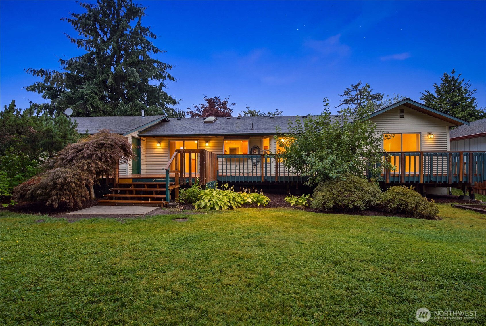 5536 70th Street Property Photo 1